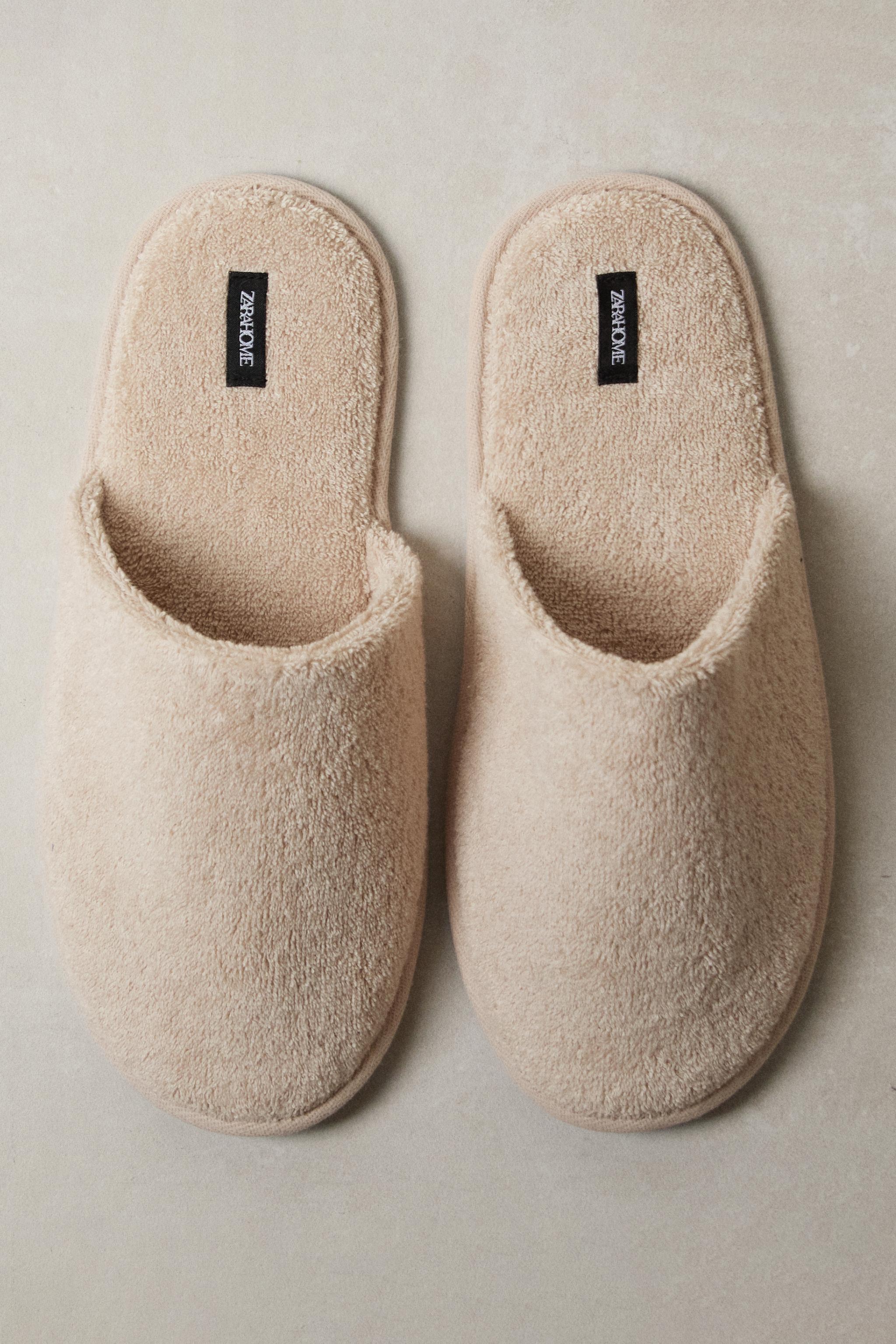 TERRY BATHROOM SLIPPERS